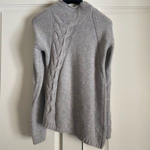 100% Italian cashmere turtleneck sweater
